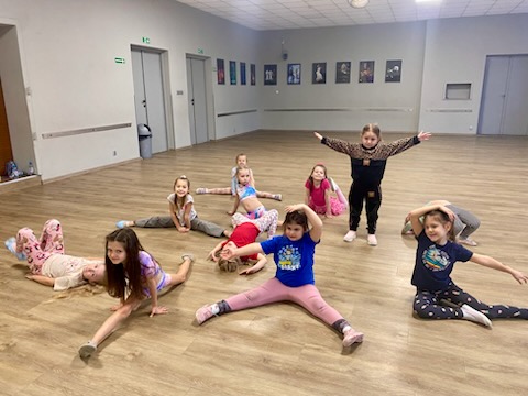 Fotografia. Zajęcia taneczne sekcji Arabeska.